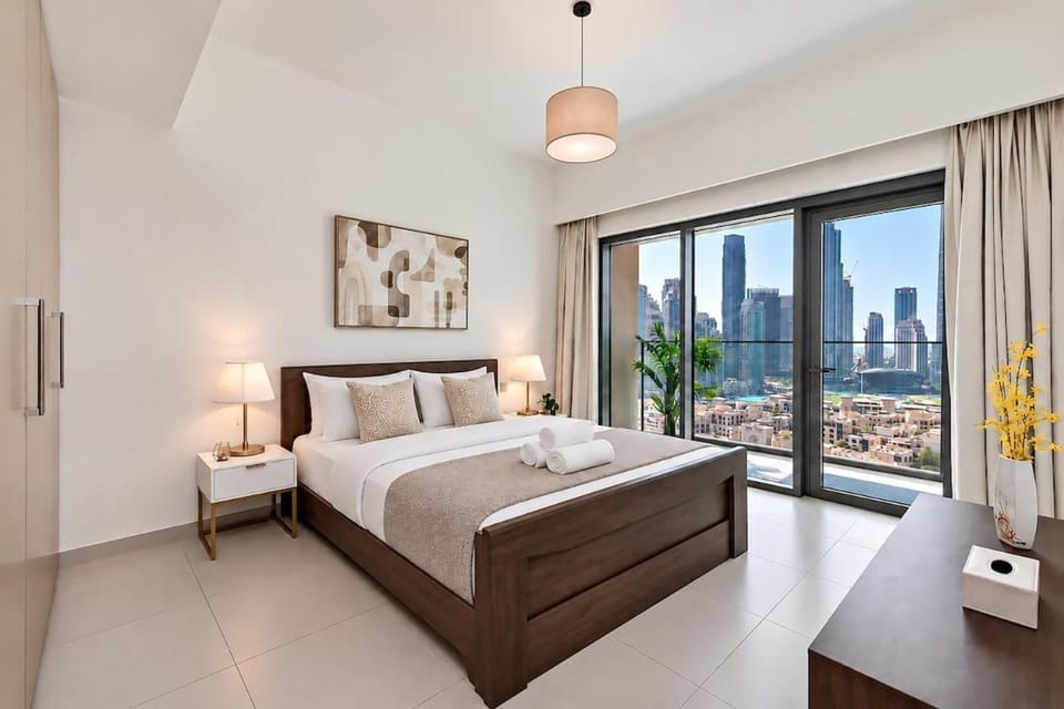 Burj Khalifa View - Downtown 2BR - Walk Dubai Mall Apartment in Dubai