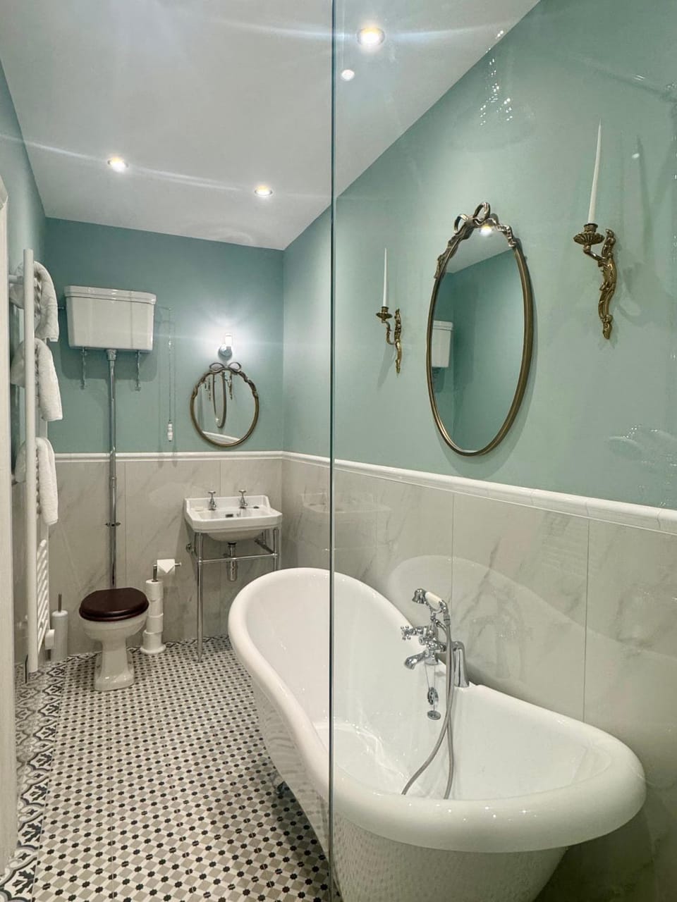 Bathroom, Bath