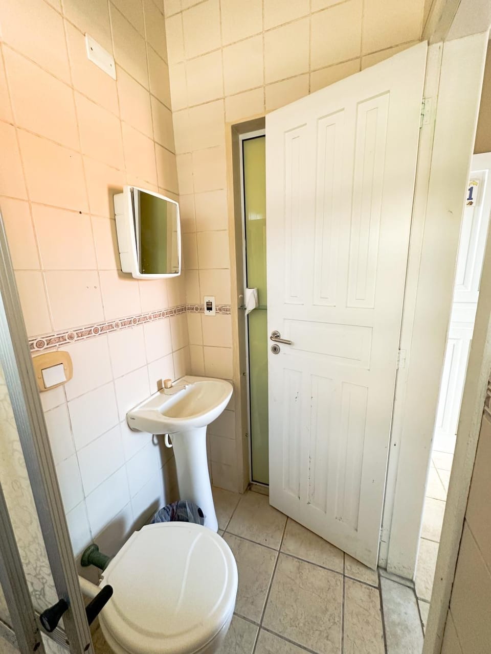 Pousada Casa de Praia, quarto 1 Bed and Breakfast in Florianopolis