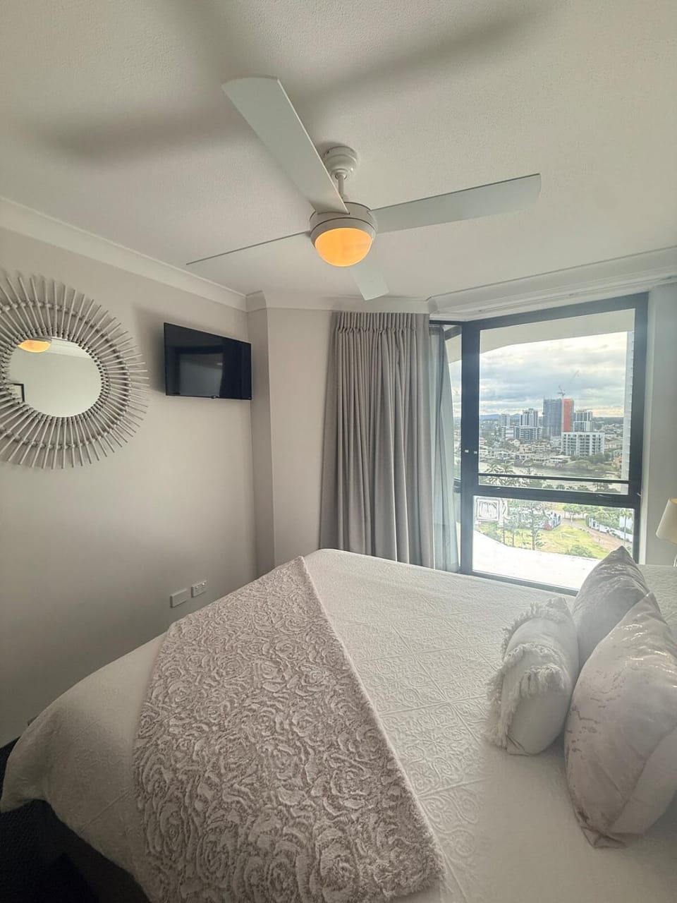 Sea La Vie Apartment in Surfers Paradise