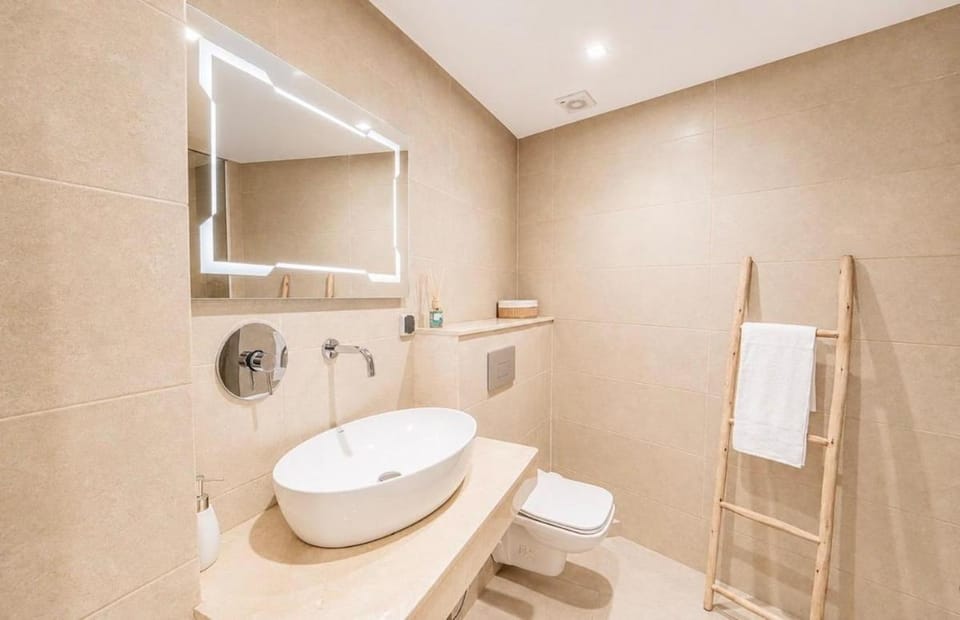 2BR Luxury - Pool & Terrace - 3 min to M Avenue Apartment in Marrakesh