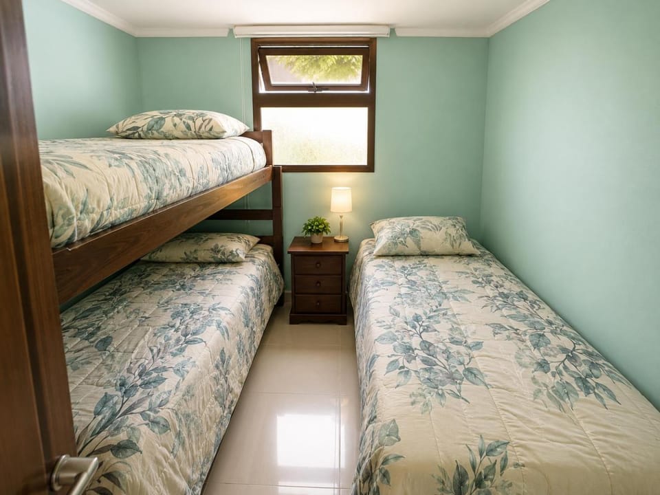 Bed, Photo of the whole room, Bedroom, bunk bed