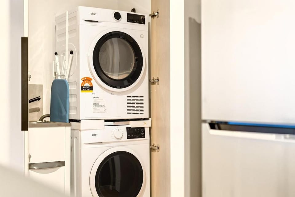 StayCentral - Islington - Designer 1BR Collingwood Apartment in Melbourne