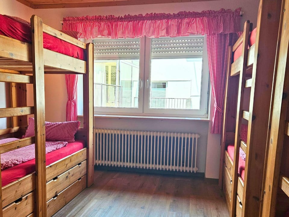 Photo of the whole room, Bedroom, bunk bed