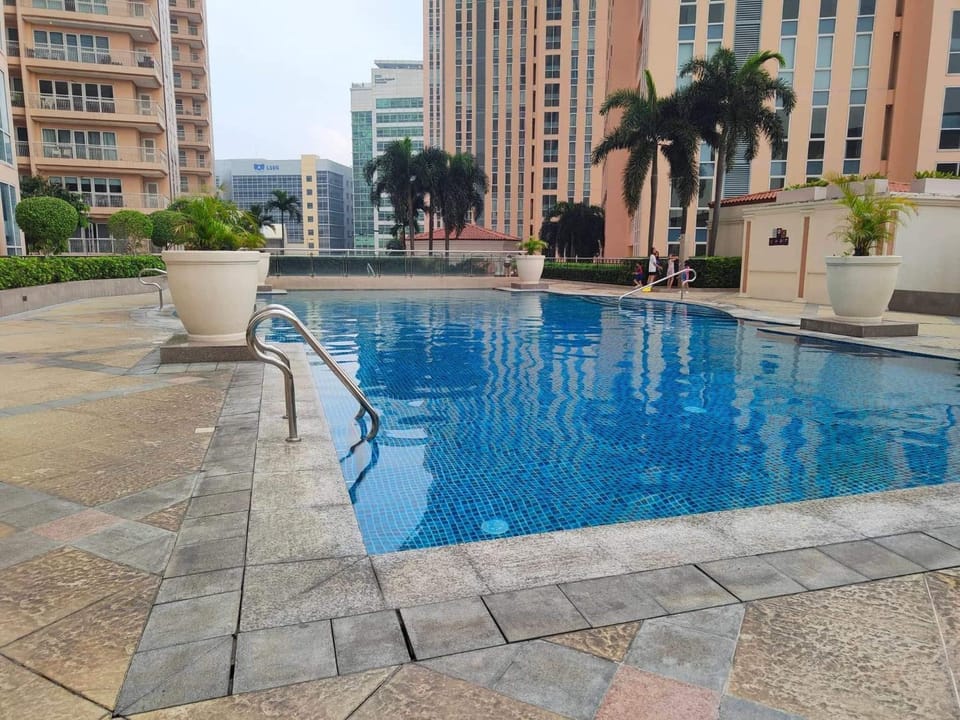 Venice Lux Residences TAGUIG Apartment in Makati