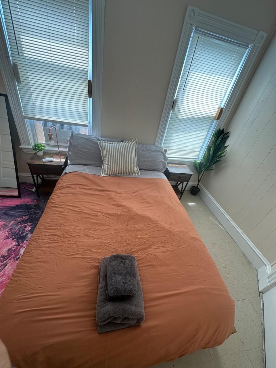 -No17- Cozy Room in an Apartment - Walk to MIT and Red Line T Station - Cambridge Boston Vacation rental in Cambridgeport