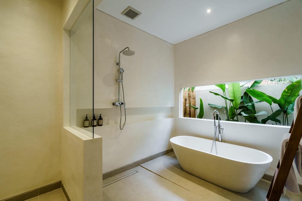 Shower, Bath