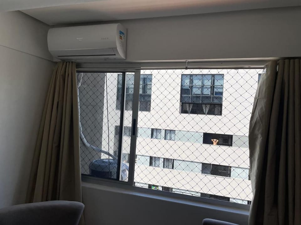 internet, air conditioner