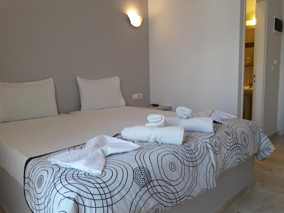 Bathroom, Bedroom