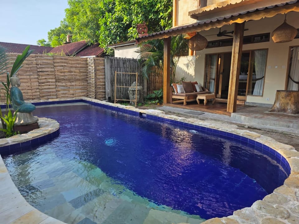 Property building, Patio, Garden, Garden, Garden view, Garden view, Pool view, Pool view, Swimming pool, Swimming pool
