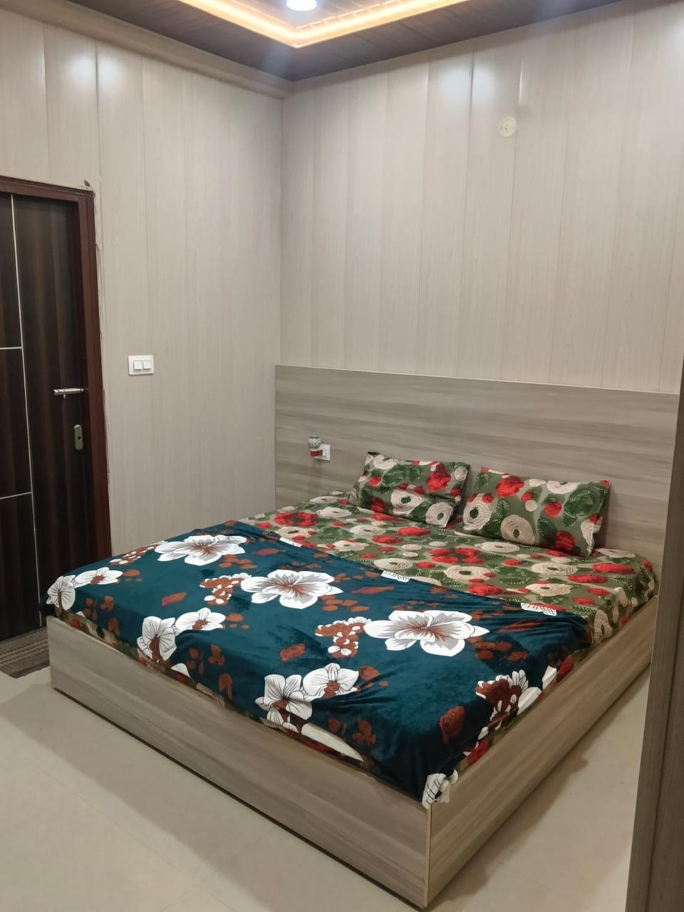 Radha kunj Apartment in Uttar Pradesh