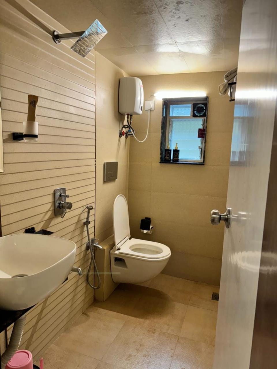 SHR- 1 BHK VILLA WITH OUTDOOR PRIVATE PLUNGE PoOL Villa in Maharashtra