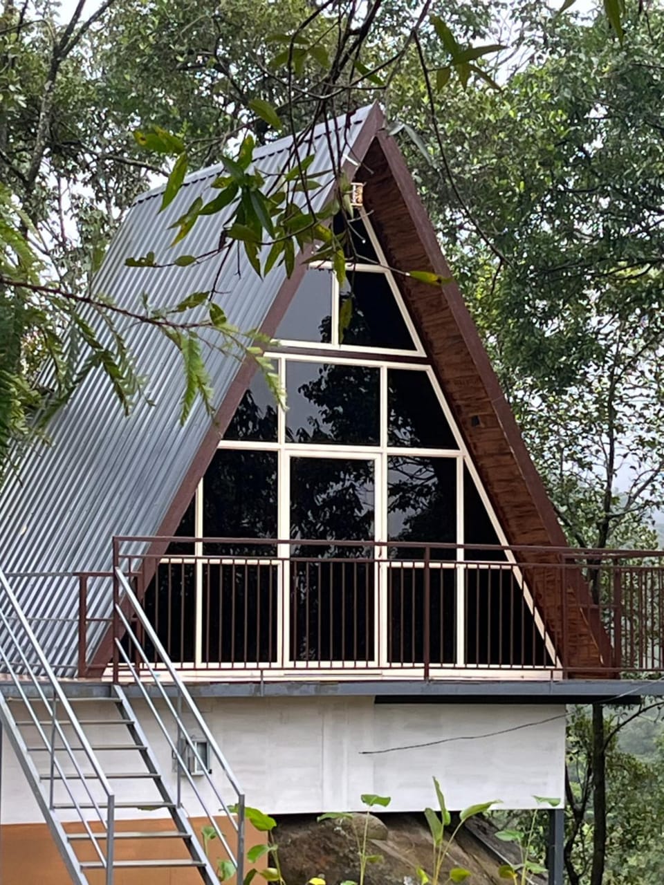The Brook Hut Bed and Breakfast in Kerala