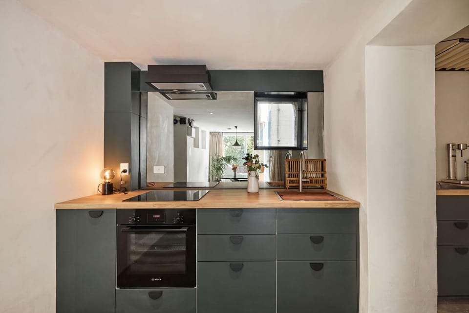 The Motif, Potts Point Apartment in Sydney