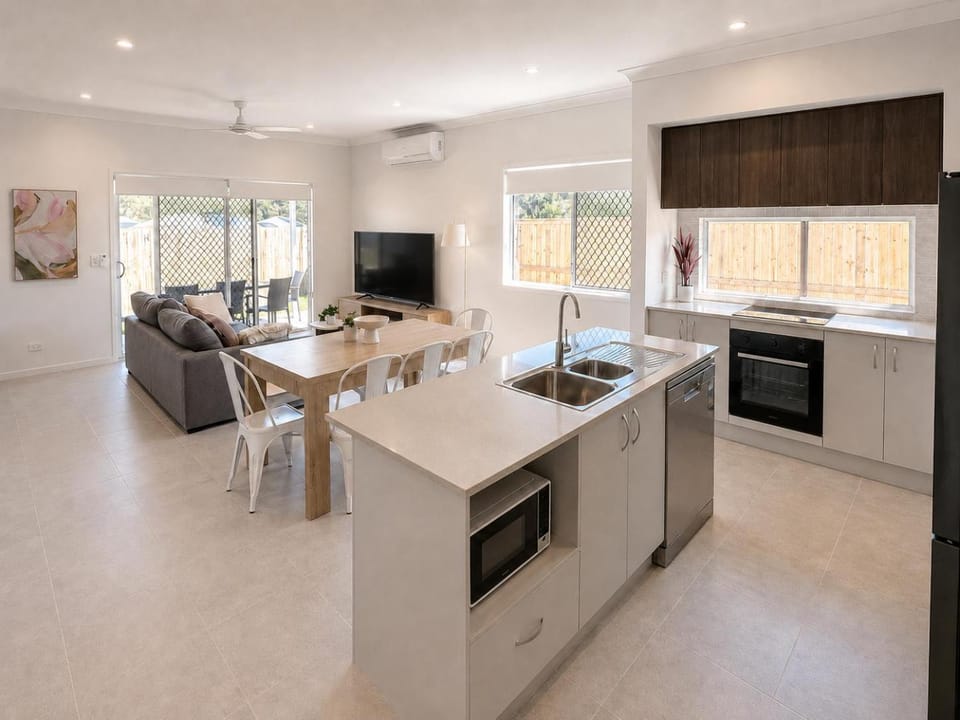 The Olive Nest Modern Family Comfort House in Upper Coomera