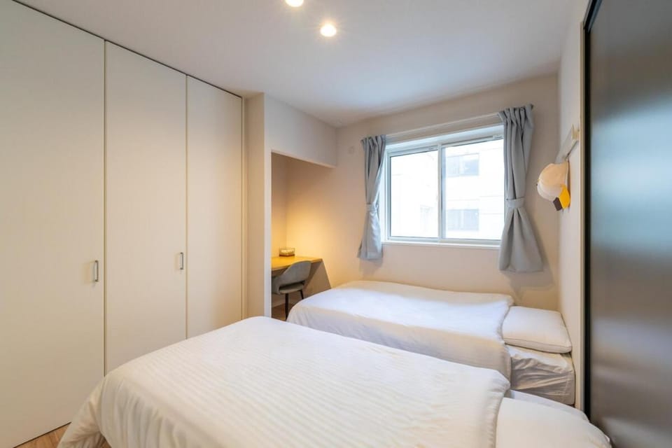 2026 New Build Family & Work-Friendly Up to 6 Apartment in Fukuoka