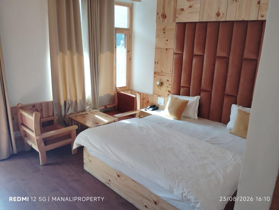 Himlyan villa Vacation rental in Manali