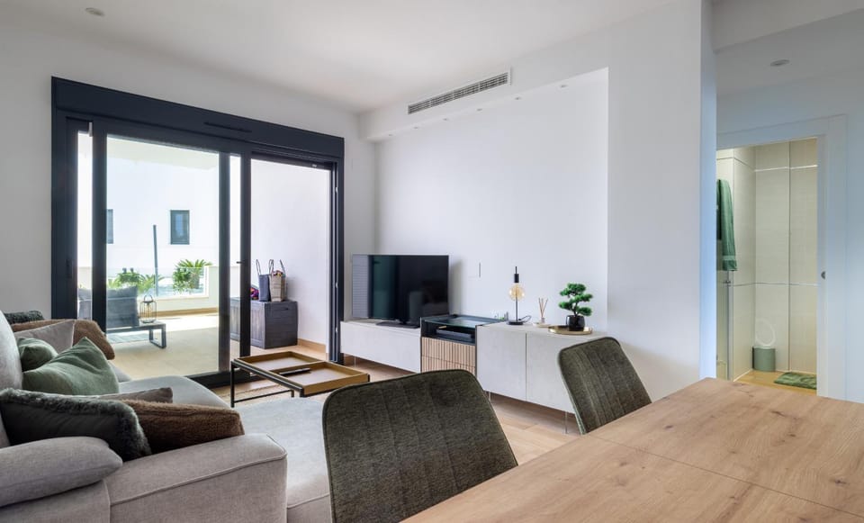 TV and multimedia, Living room, Seating area