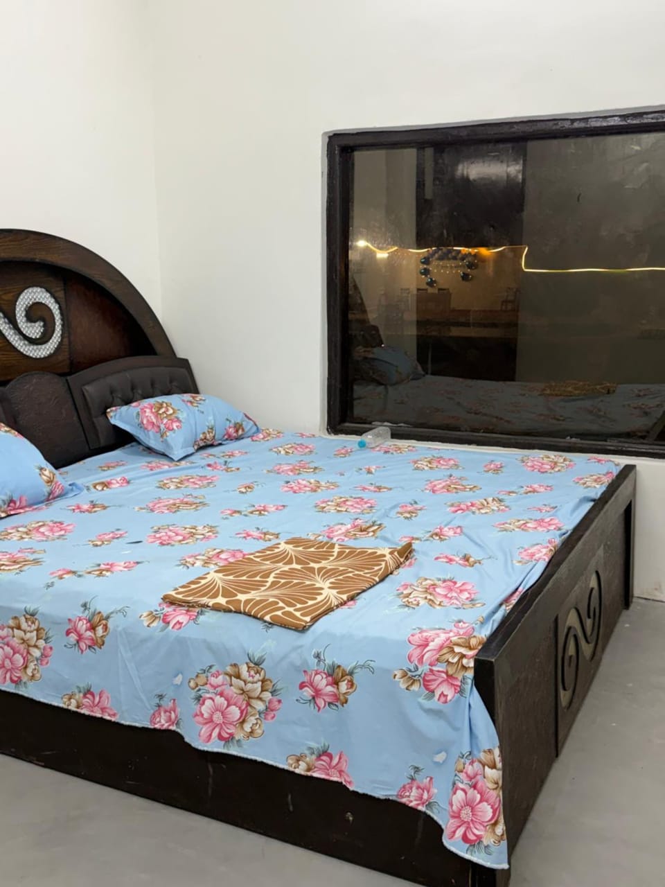 Luxury Resort near DELHI Villa in Delhi