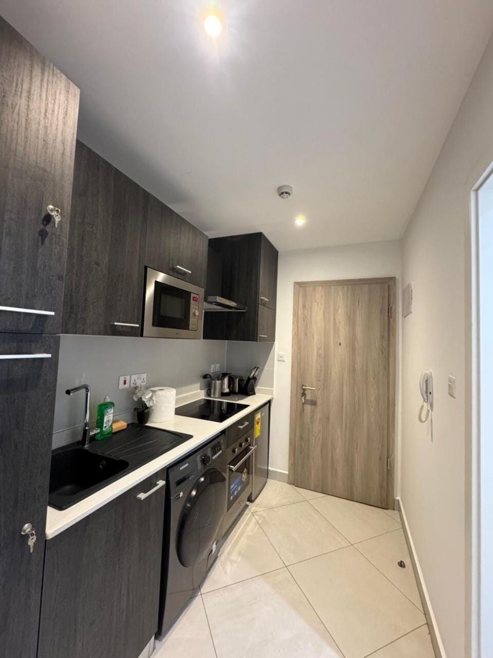 Studio Loxwood View 03 - Gym Pool Shop Apartment in Accra