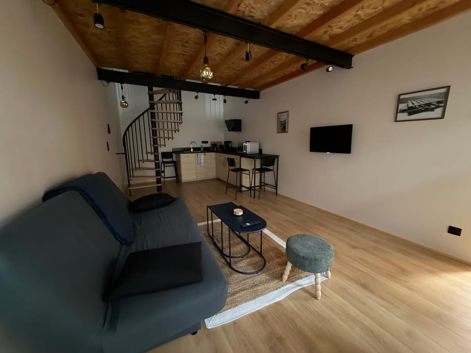 TV and multimedia, Living room, kitchen
