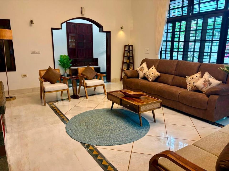 Communal lounge/ TV room, Living room
