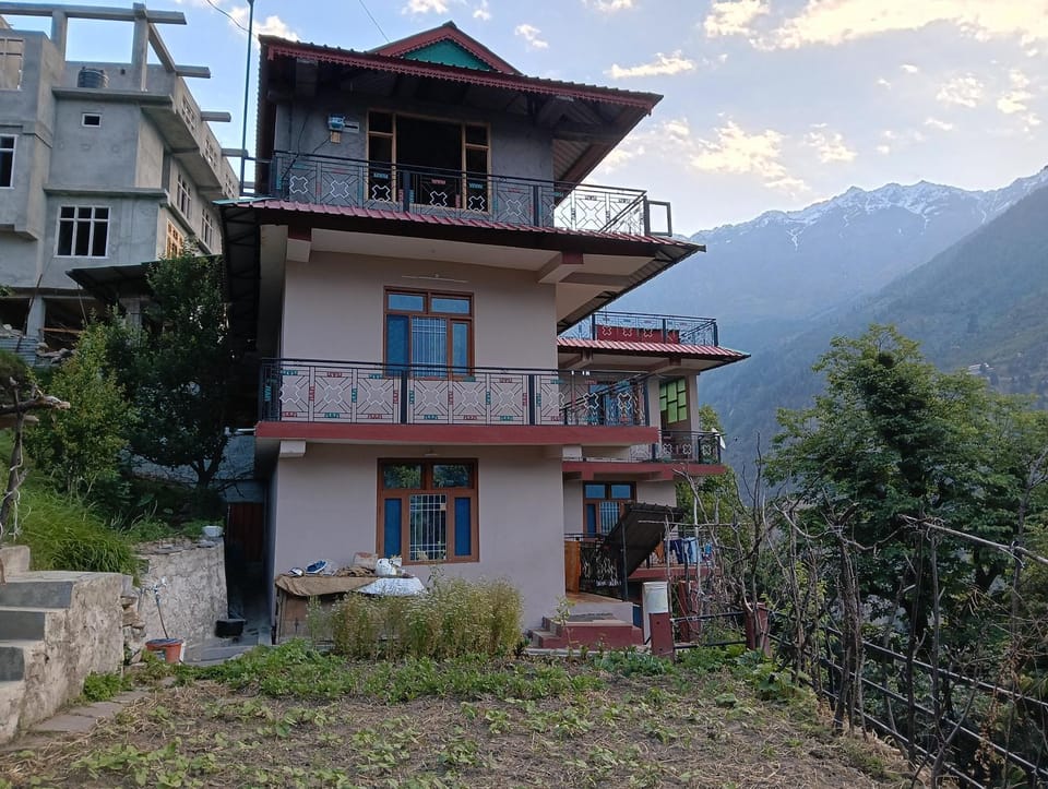 Tigrang Homestay Vacation rental in Himachal Pradesh
