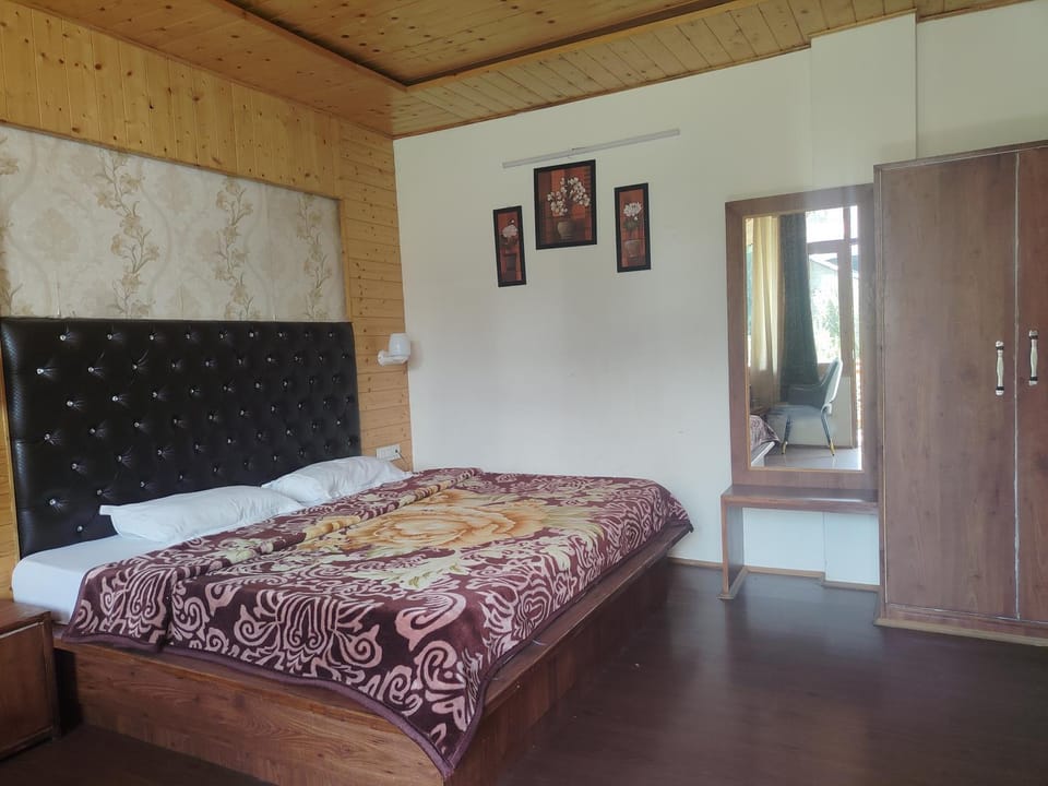 Himlyan villa Bed and Breakfast in Manali
