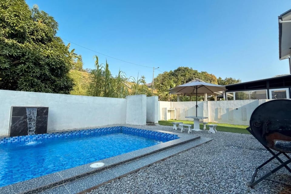 Seremban Private Pool 5BR 10 Pax Netflix WiFi House in Negeri Sembilan, Malaysia