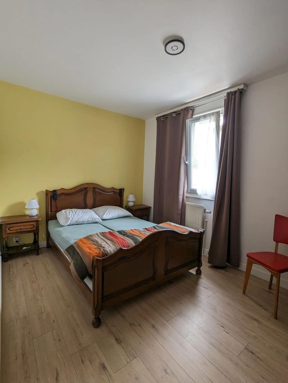 Photo of the whole room