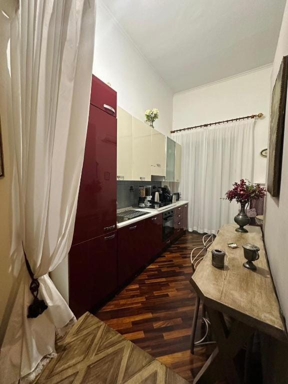 The Superhost - Estes Bed and Breakfast in Crotone