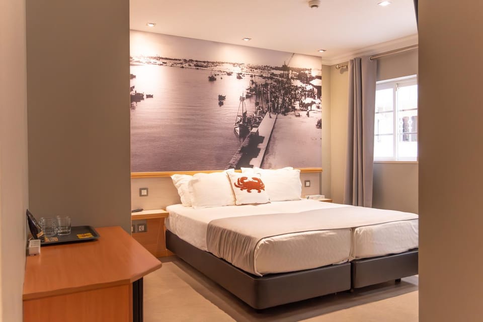 Bed, Decorative detail, Bedroom