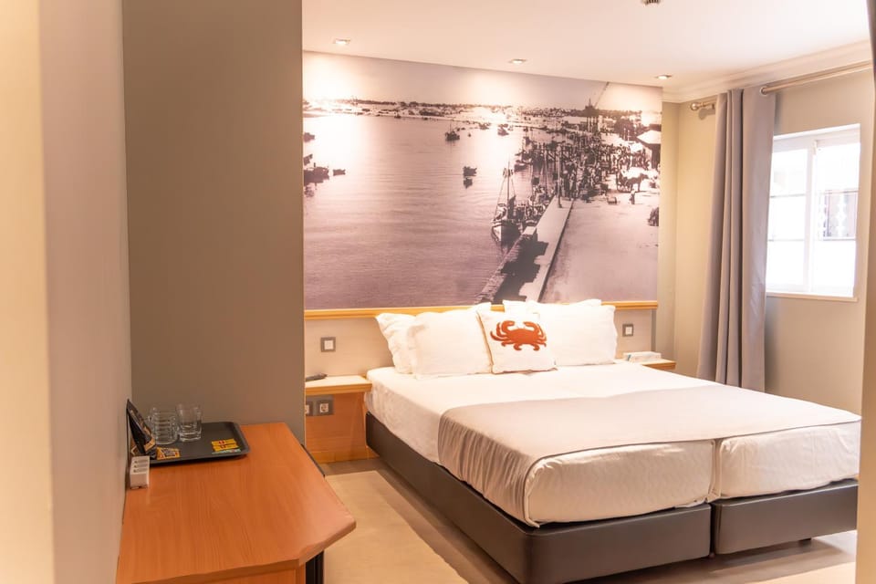 Bed, Decorative detail, Bedroom