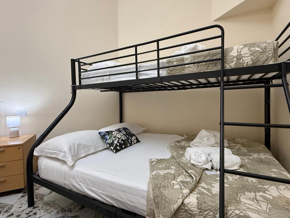 Bologna Guest House Roma Bed and Breakfast in Rome