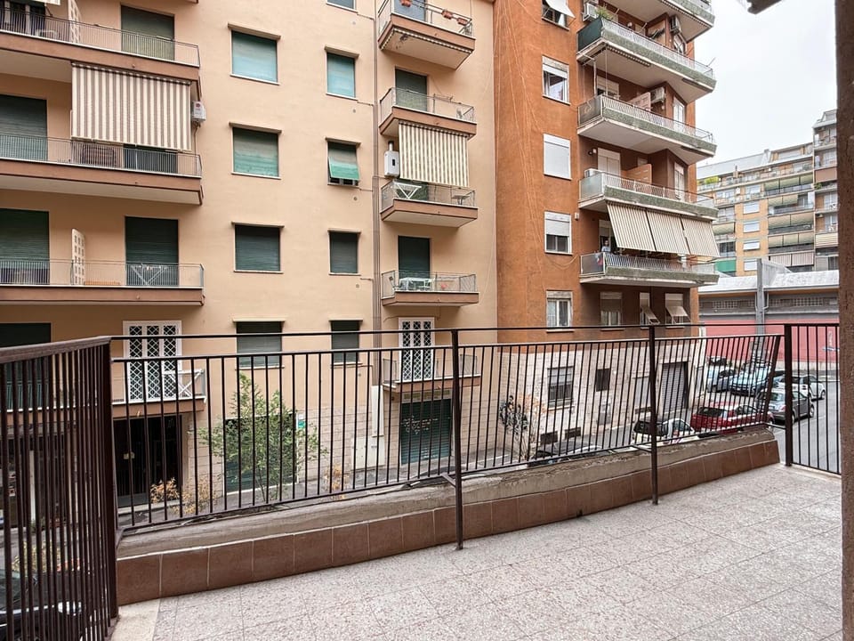 Bologna Guest House Roma Bed and Breakfast in Rome
