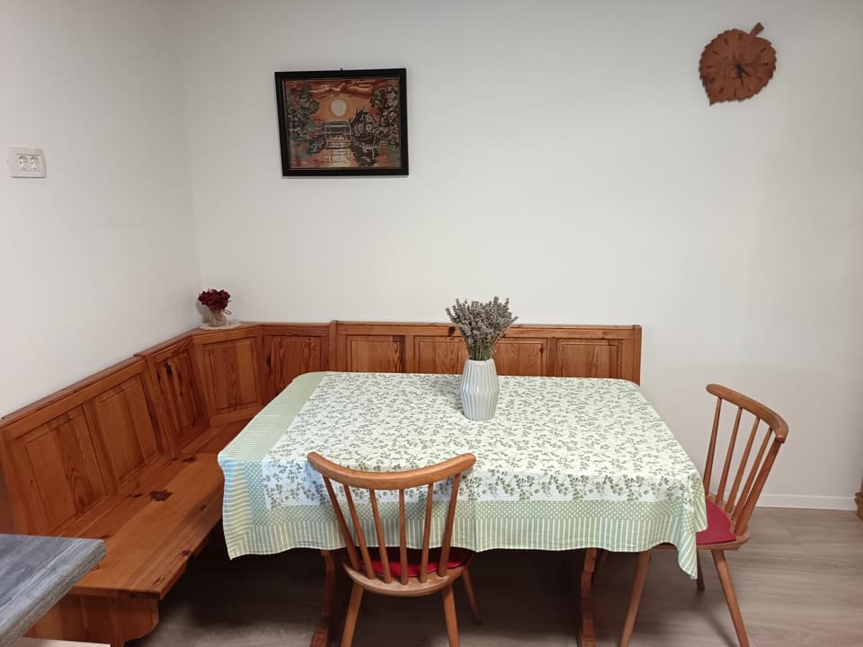Mirna oaza House in Slovenia