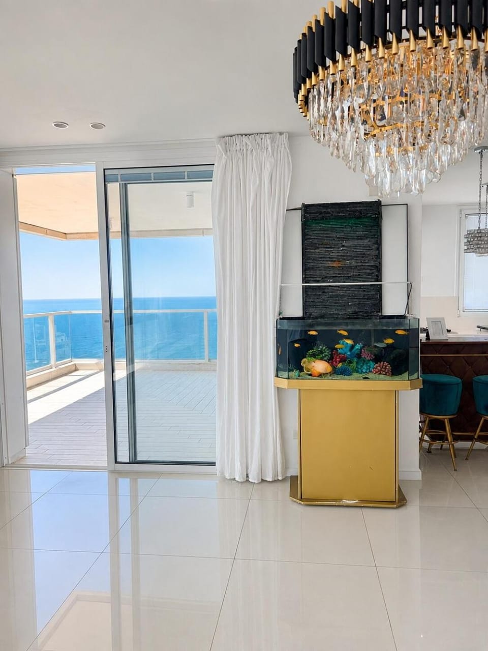 Exceptional apartment with panoramic sea view Apartment in Netanya