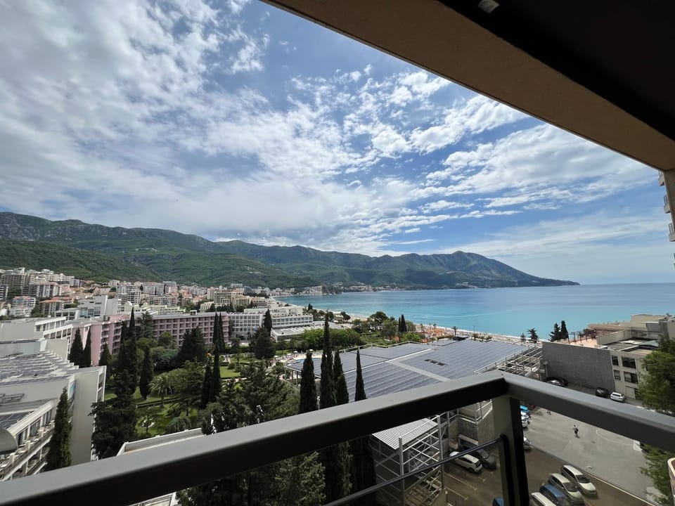 Day, Mountain view, Sea view