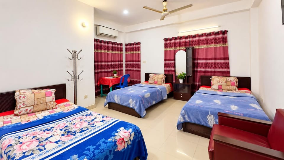 Bed, Photo of the whole room, air conditioner