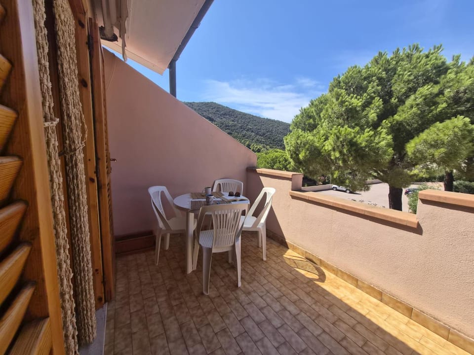 Cala Rossa 44 Apartment in Tuscany