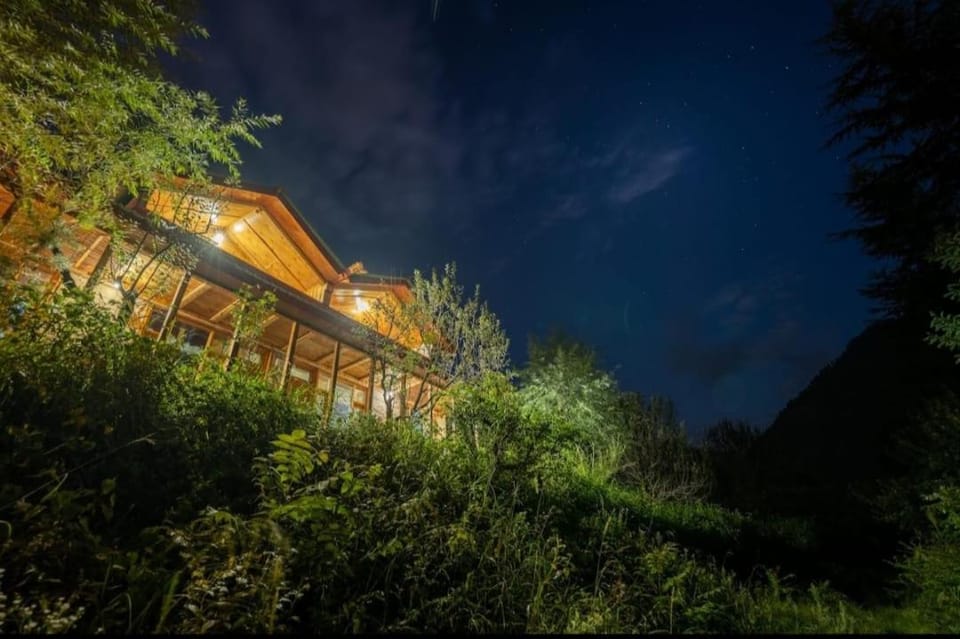 Apple Orchard Cottages and Riverside Homestays Campground/ 
RV Resort in Himachal Pradesh