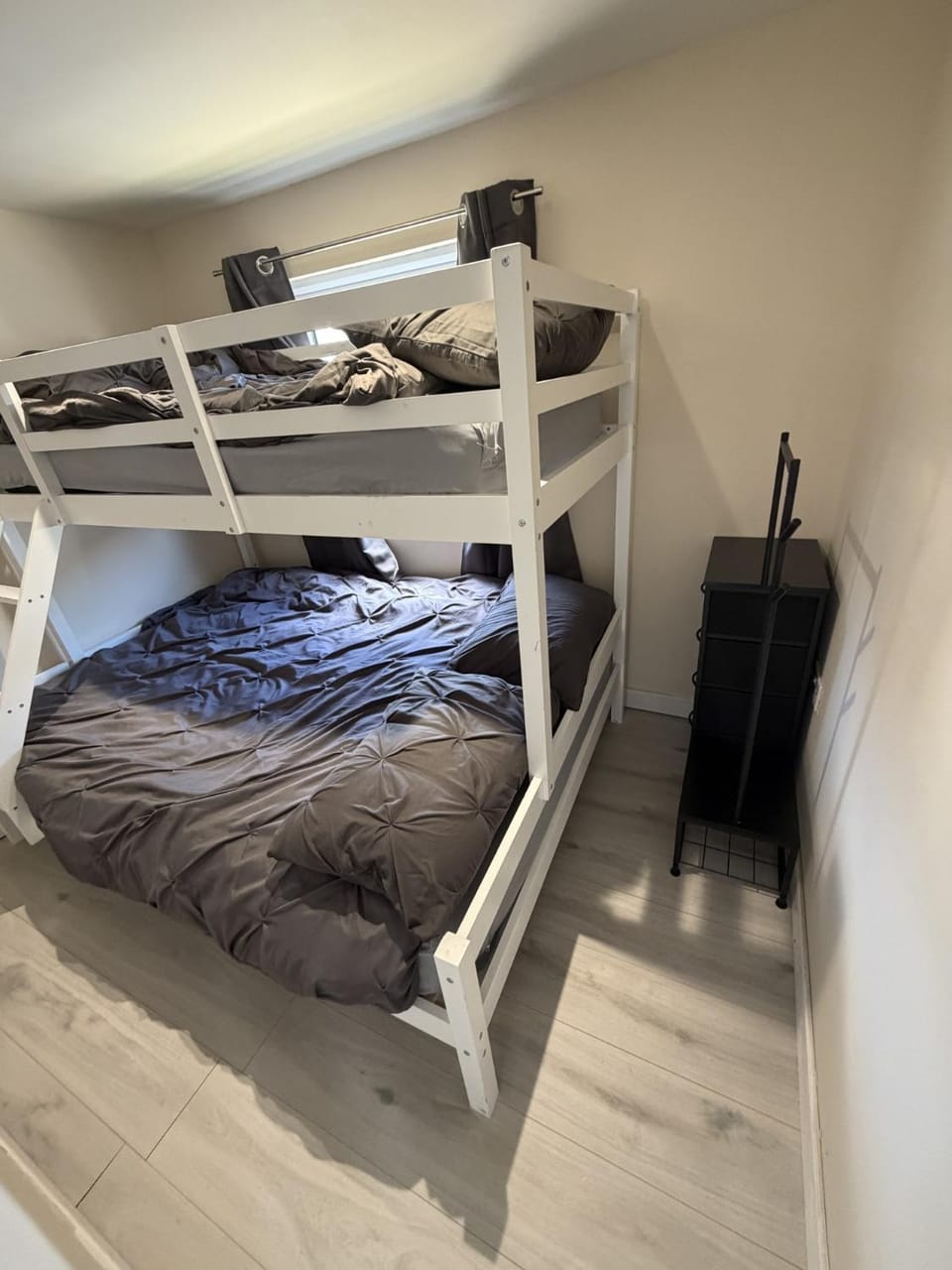 Bed, Photo of the whole room, Bedroom, bunk bed