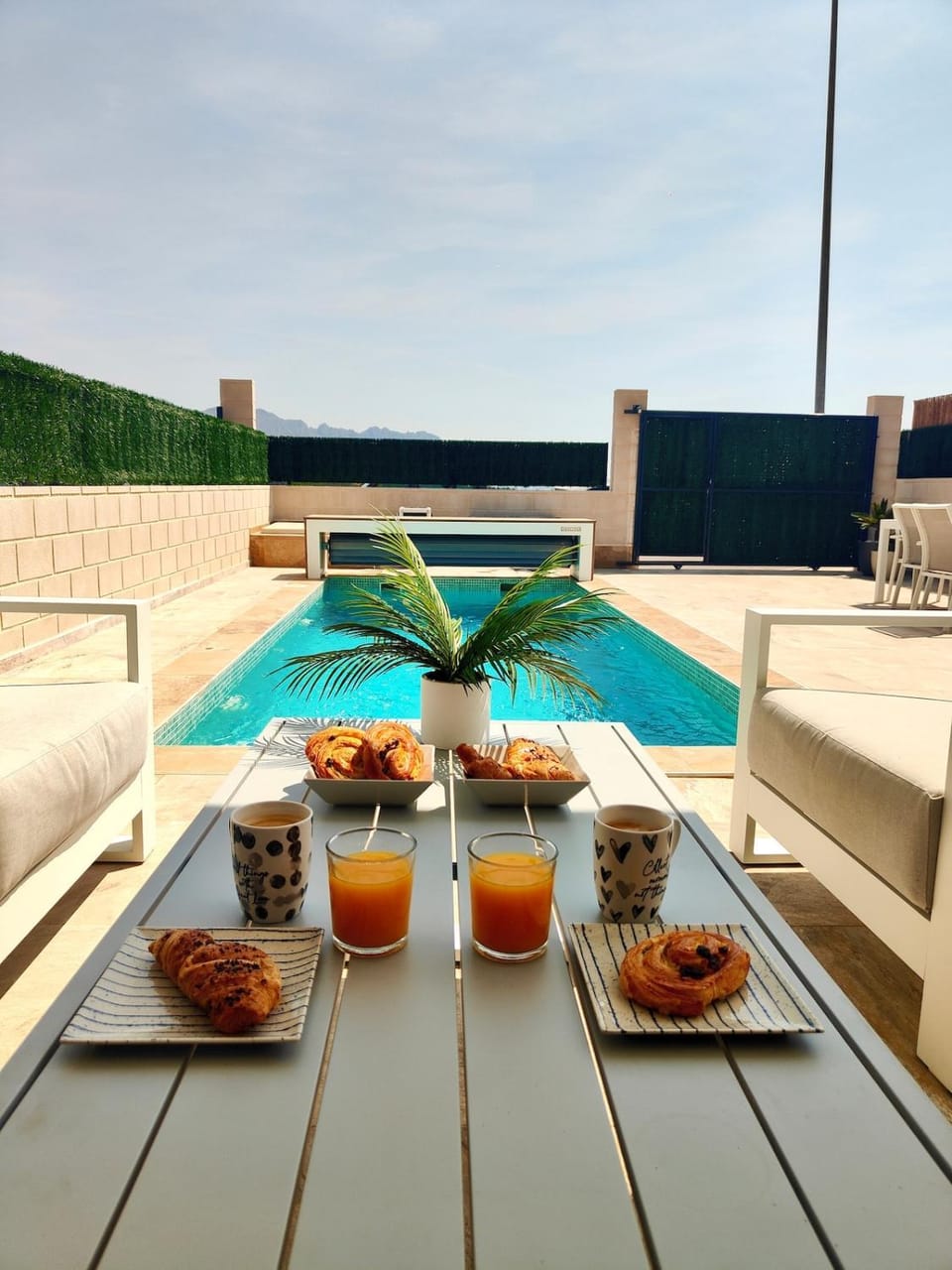 Villa with Rooftop & Hot Tub, Panoramic View Villa in Marina Baixa