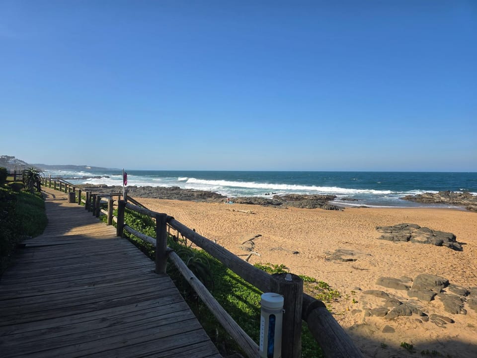 2 Le Roc Grannies Pool Ballito Apartment in Dolphin Coast