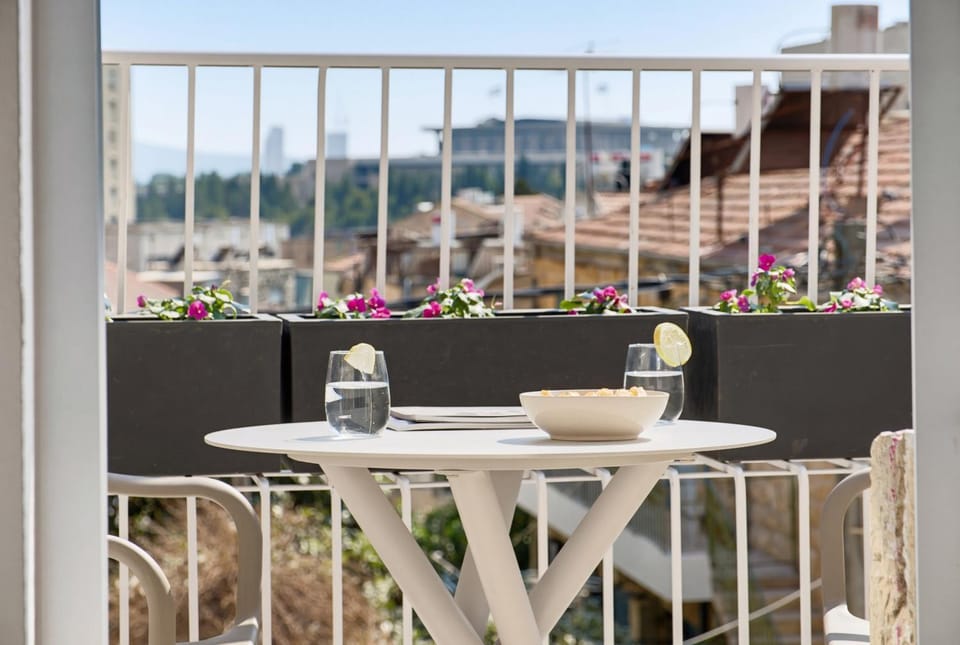 View (from property/room), Balcony/Terrace