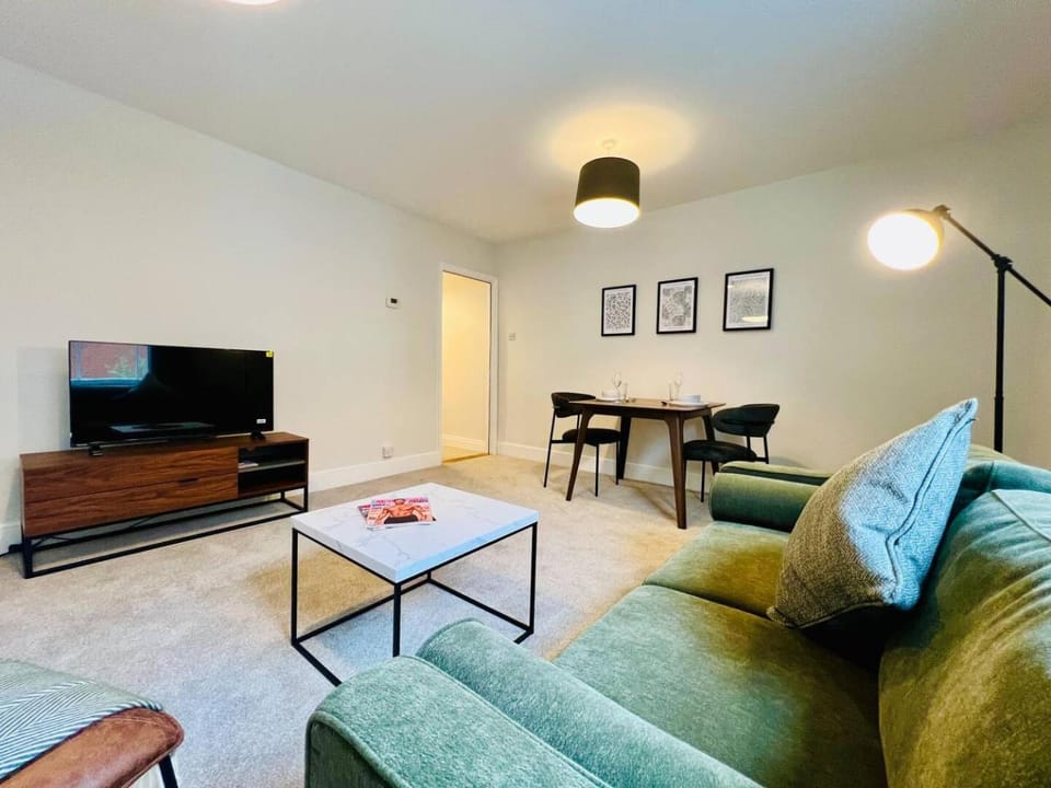 Victorian Flat Free Parking, Central Bury Apartment in Bury Saint Edmunds