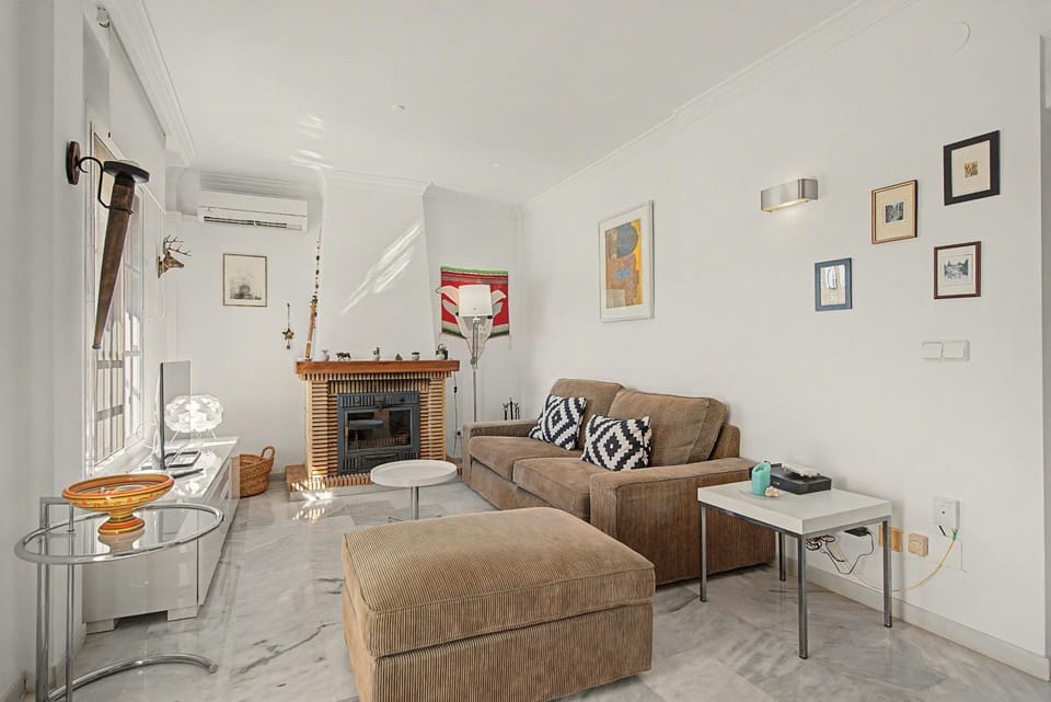 Property building, Living room