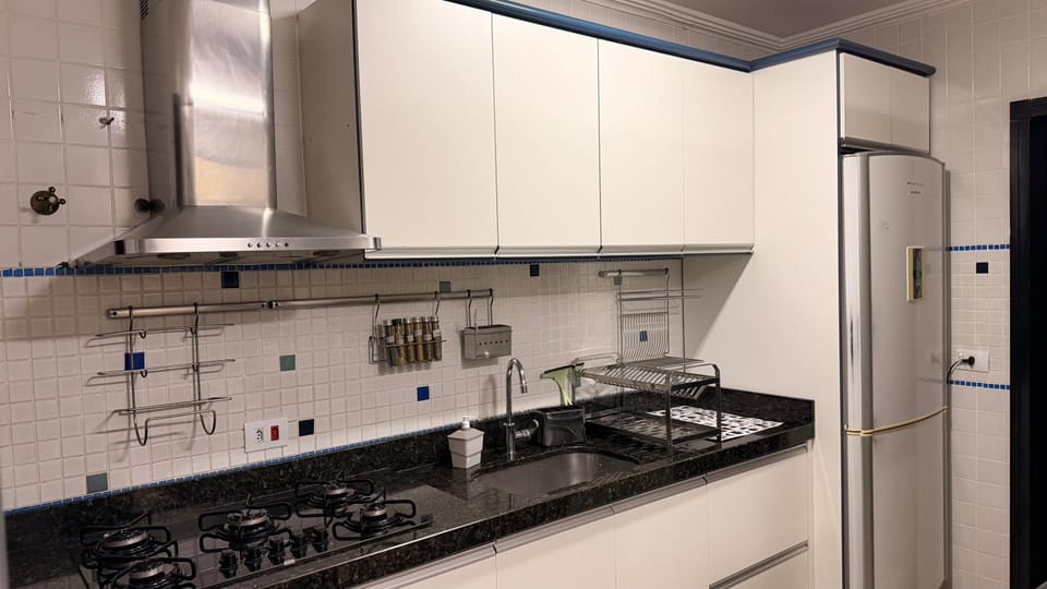 Kitchen or kitchenette, Kitchen or kitchenette