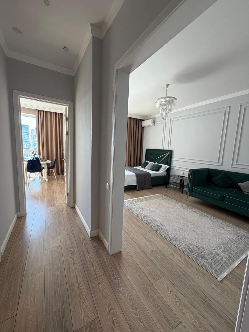 Уютная однушка возле Байтерека и Хан-Шатыра Apartment in Kazakhstan