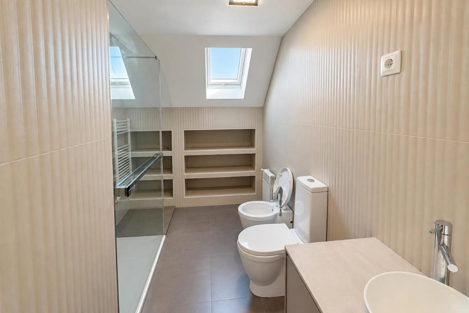 Toilet, Bathroom